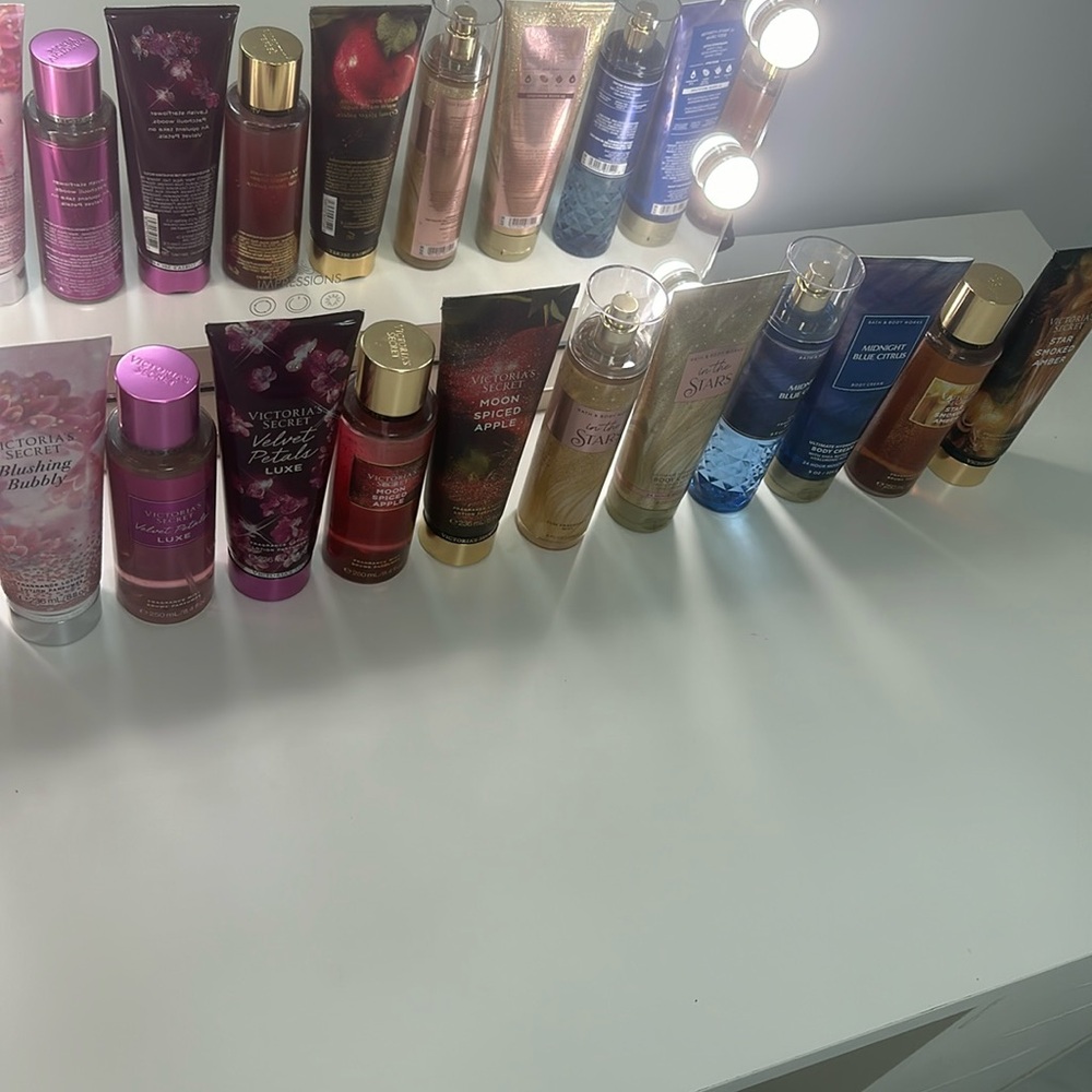 Large Victoria secret lotion and perfume set all brand new never used before